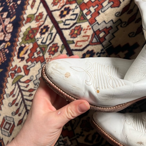 Vintage Dan Post White Cowboy Boots, size 8.5 - Picture 4 of 8